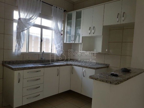 Imagem 5 de 6 de Venda De Casas / Padrão Na Cidade De Araraquara 7944