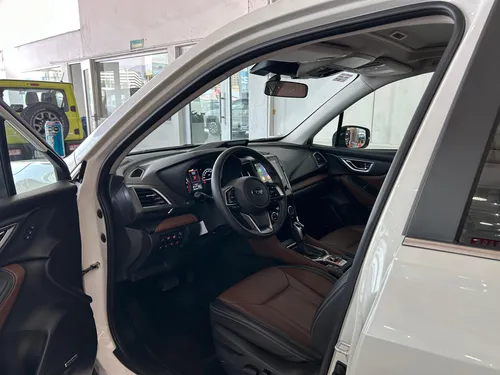Subaru Forester 2.5 Touring Awd Cvt