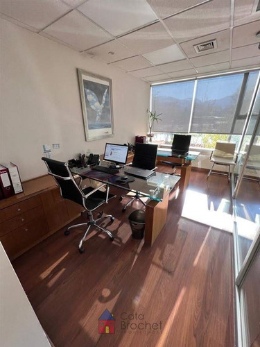 Imagen 2 de 13 de Oficina En Arriendo En Las Condes