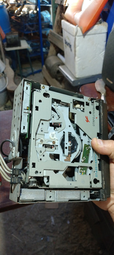 Rádio Automotivo Pioneer Sem Testar Está Sem O Chicote No Es (Usado)