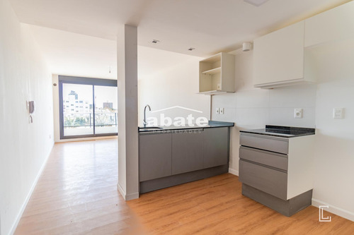 Venta Apartamento Monoambiente Con Terraza En El Corazón De Malvín