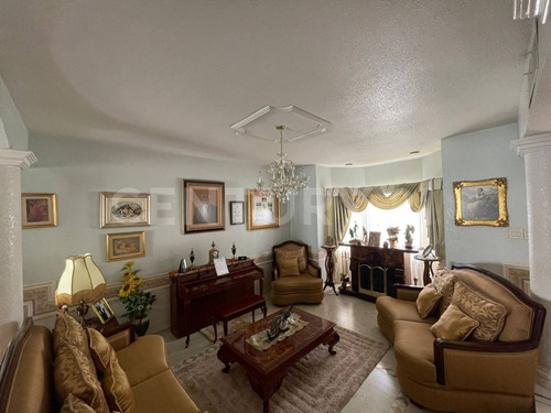 Casa En Venta En Haciendas Del Valle, Chihuahua