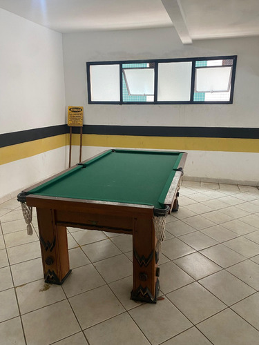 Apartamento 2 Dormitórios (1 Suíte) Em Ótima Localização!