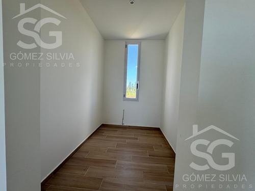 Casa En Venta 5 Ambientes Comarcas De Lujan