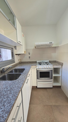 Departamento 2 Ambientes Con Cochera- Alquiler- Castelar