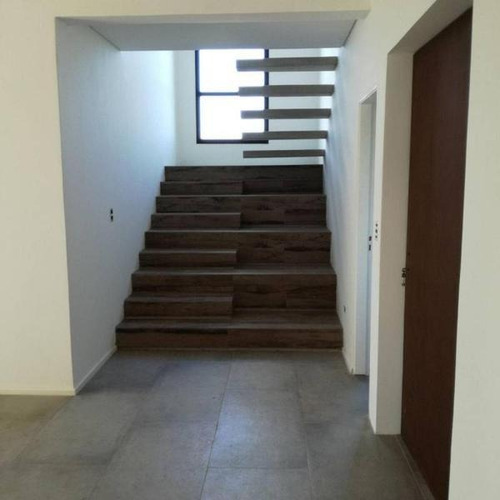 Imagen 3 de 5 de Casa En Venta En Complejo Puertos - Ceibos