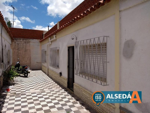 Casa Pasillo Dos Dormitorios Con Terraza Exclusiva - Biedma Y Balcarce - Rosario Sur