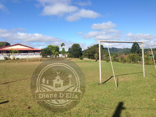 Belíssima Chácara Em Biritiba Mirim!!!
