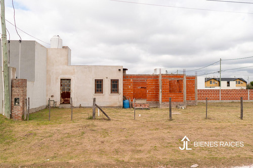 Propiedad A La Venta En Jauregui