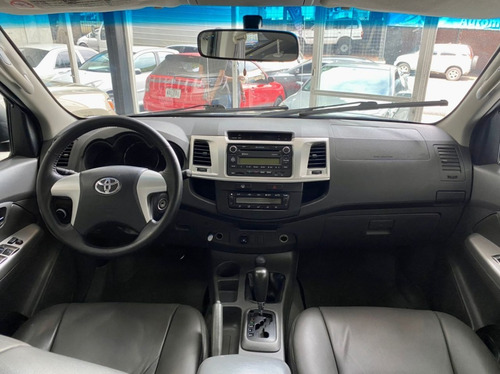 Imagen 6 de 10 de Toyota Hilux Kavak Automatica 4x4