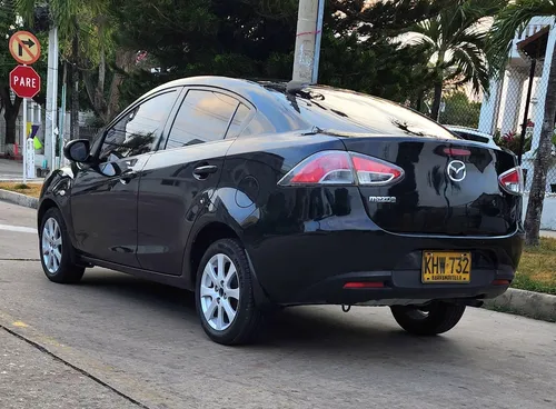 Mazda 2 Sedán 1.5 Aut. 2011