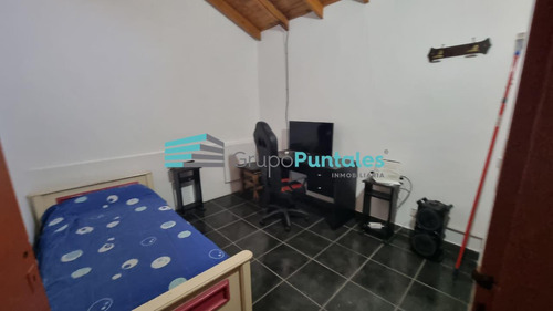 Casaquinta En Barrio La Union, A Mts De El Trebol, Con 3 Dormitorios Y Piscina