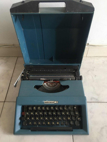 Máquina De Escribir De Colección Underwood 71