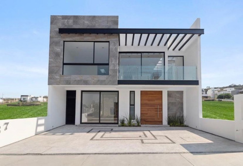 Imagen 1 de 14 de Casa En Venta En Lomas De Juriquilla