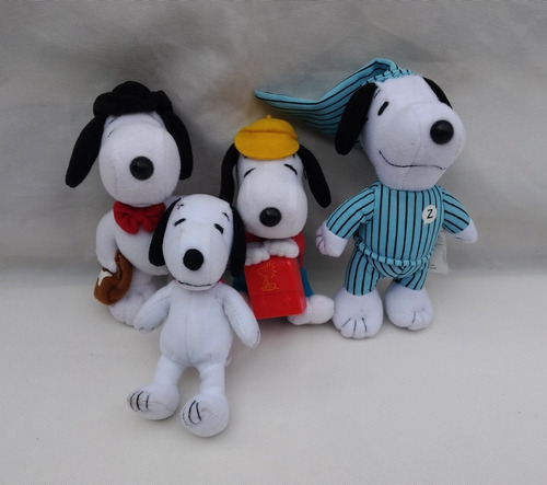 4 Mini Peluches Snoopy Macdonalds 