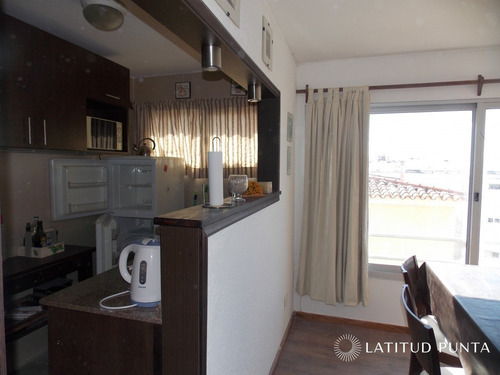 Apartamento En Península- Ref: 124