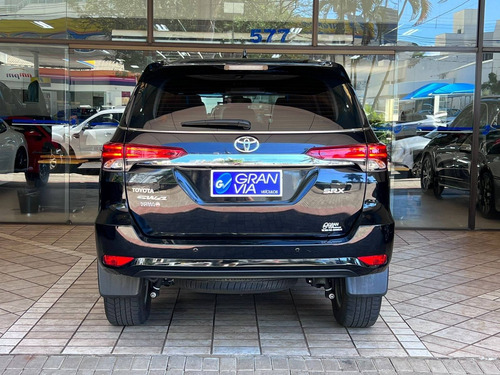 Imagem 7 de 15 de Toyota Hilux Sw4 2.8 Srx 4x4 16v Turbo Intercooler Diesel