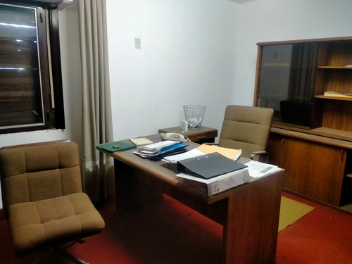 Imagen 17 de 26 de Casa Venta Alto Alberdi Con Galpon Y Oficinas
