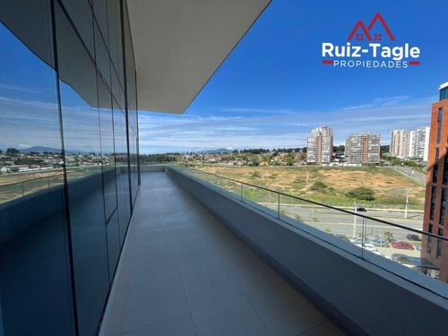 Imagen 2 de 9 de Oficina Con Una Increíble Terraza Y Vista Al Mar En Reñaca N