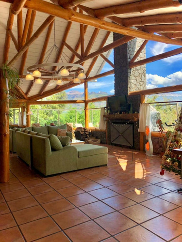 Casa En Venta En San Martin De Los Andes, Neuquén, Exclusiva