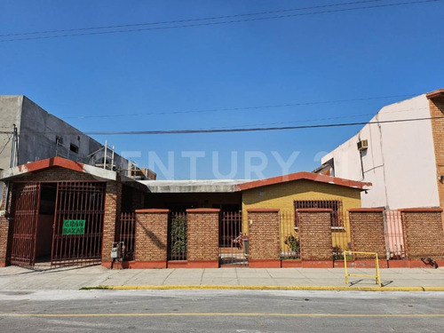 Casa En Venta De 1 Planta En Mitras Centro, Monterrey, Nl (uso Mixto)