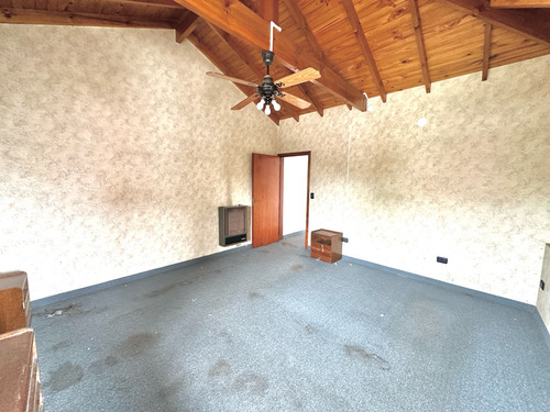 Casa Con Local En Venta De 5 Ambientes En Quilmes Oeste