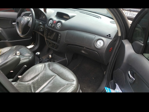 Imagem 2 de 7 de Citroën C3 2008 1.6 16v Exclusive Flex 5p