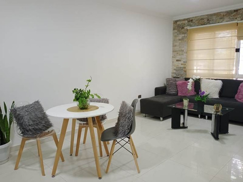 En Venta Bello Penthouse En San Diego, Residencias Paso Real. Ab