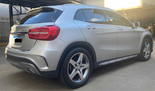 Mercedes-benz Clase Gla 2.0 Gla250 Amg-line 211cv 2017