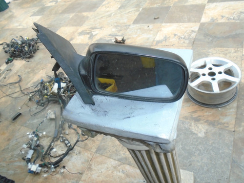 Vendo Retrovisor Derecho Electrico De Toyota Yaris Año 2000