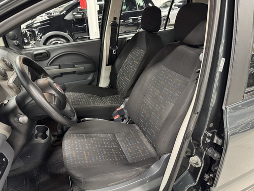 Fiat Uno 1.0 EVO VIVACE 8V FLEX 4P MANUAL