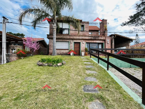 Hermosa Casa A La Venta De 5 Dormitorios