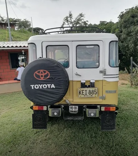 Toyota Land Cruiser 4.2 Fj43