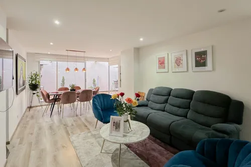 Apartamento En Venta En Ingemar. Cod V7103