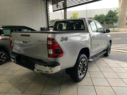 Toyota Hilux 2.8 D-4d Turbo Diesel Cd Srx 4x4 Automático