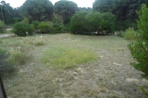 Imagen 2 de 8 de Excelente Lote A Nivel- Muy Lindo Entorno- 15x30 Mas Espacio Verde-