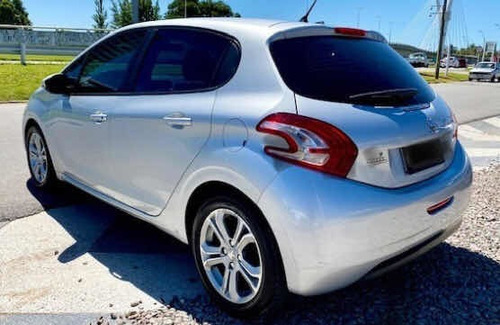 Peugeot 208 Nivel 2