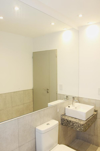 Imagen 19 de 30 de Local Y Vivienda Excelente Valor M2 - Luminoso - Versatil - Baño Cocina Sum - Villa Urquiza