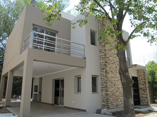 Casa En Venta En Canning