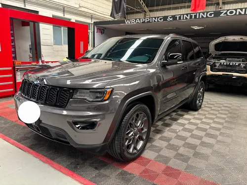 Jeep Grand Cherokee 5.7 Limited Lujo 4x4 At