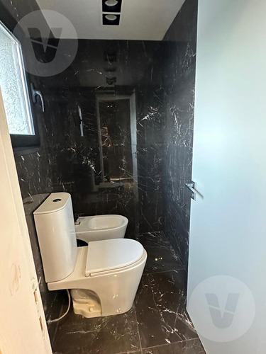 Casa En Venta - Barrio Don Joaquin