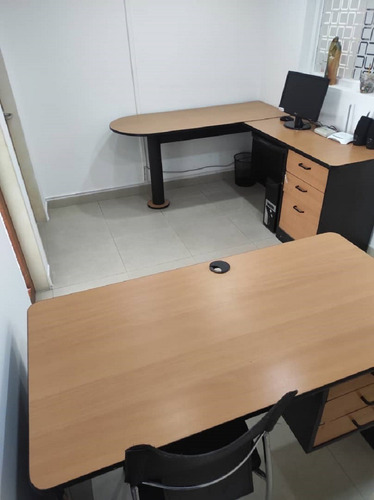 Imagen 9 de 15 de Oficina En Alquiler Av. Andrés Bello Edif. Nuevo Centro