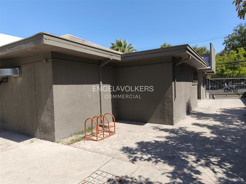 Local Comercial Ubicado En Primera Línea En Av. Luis Pasteur
