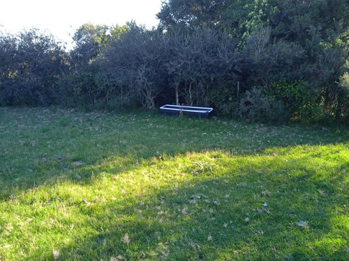 Campo Con Casa A Reparar, Instalaciones