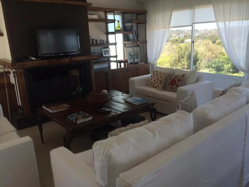 Casa En Venta El Chorro 4 Dorm, 500 M2 #1609