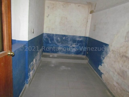 Imagen 8 de 14 de Mayerling Gonzalez Bm Vende Local Comercial Mls #21-23931
