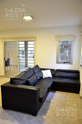 Imagen 10 de 30 de Venta!!! Excelente Propiedad En Condominio En El Corazon De Canning