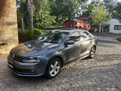 Volkswagen Vento 2.5 Luxury 170cv Tiptronic