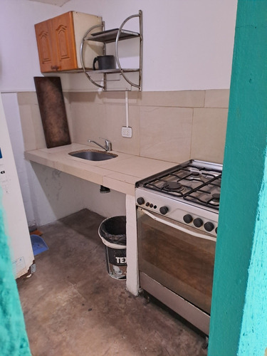 Alquiler De Habitación En Casa De Familia Simples Y Dobles.