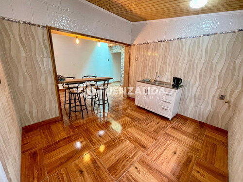Casa En Venta De 184mts2 De Terreno En Estación Central